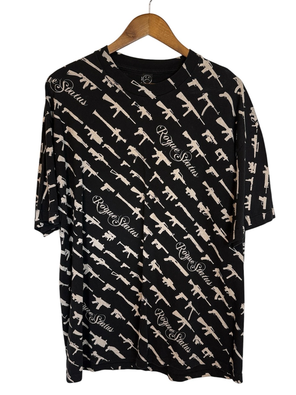 Vintage Rogue Status Gun Show Black All Over Print T-Shirt XL Rob Dyrdek Skater